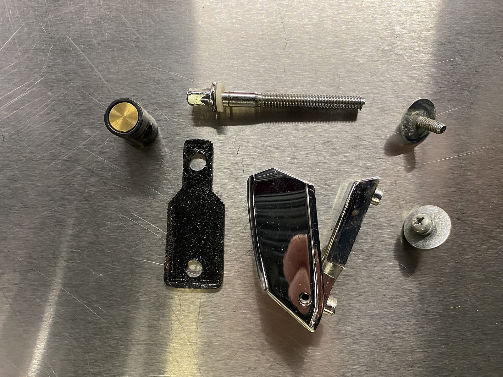 Pearl GL-01 Supergripper lugs for tom and snare